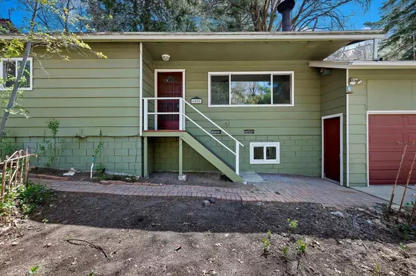 Angelus Oaks, CA 92305,6055 Spruce AVE