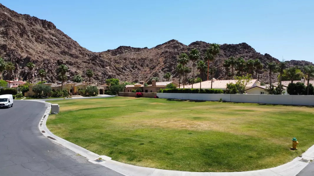 48770 Via Sierra, La Quinta, CA 92253