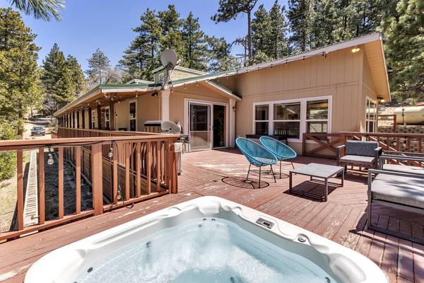 52950 Fernland DR, Idyllwild, CA 92549