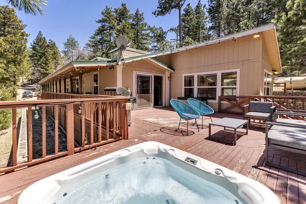 Idyllwild, CA 92549,52950 Fernland DR