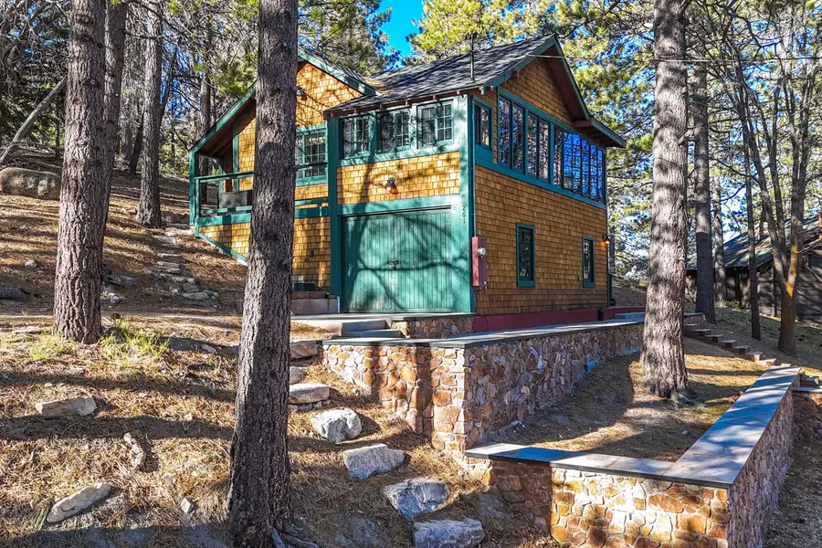 261 Big Bear Tract, Fawnskin, CA 92333