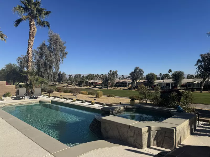 61722 Topaz DR, La Quinta, CA 92253
