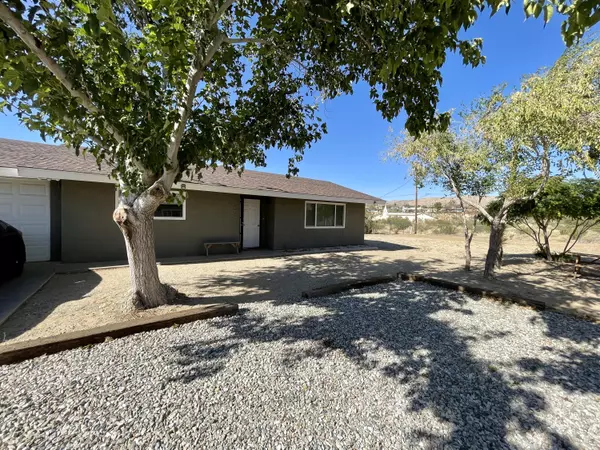 Joshua Tree, CA 92252,61880 Verbena RD