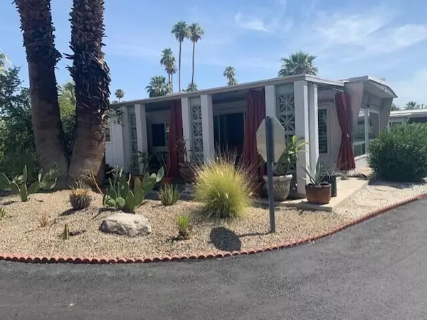 Palm Springs, CA 92264,226 Newport DR