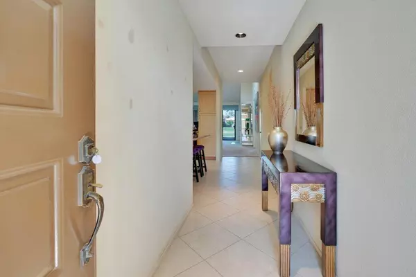 Palm Desert, CA 92211,38951 Wisteria DR