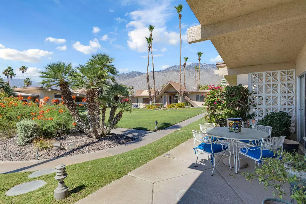 Palm Springs, CA 92262,2029 E Tachevah DR