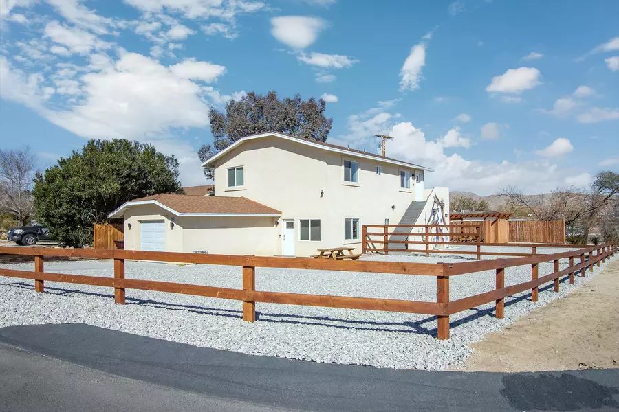 61786 Desert Air RD, Joshua Tree, CA 92252