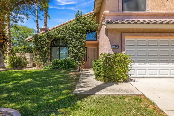 La Quinta, CA 92253,49275 Via Bolero