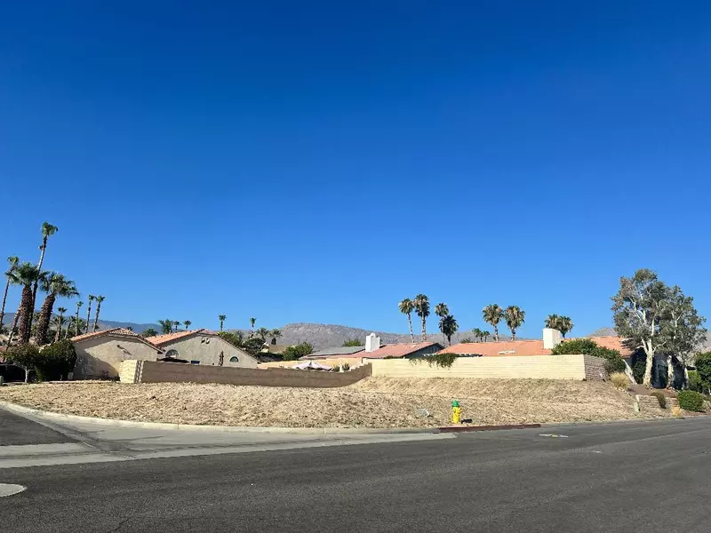 47195 Golden Bush CT, Palm Desert, CA 92260