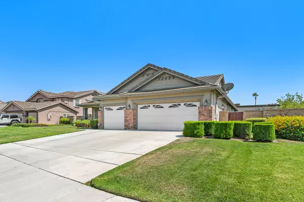 Corona, CA 92879,530 Silverhawk DR