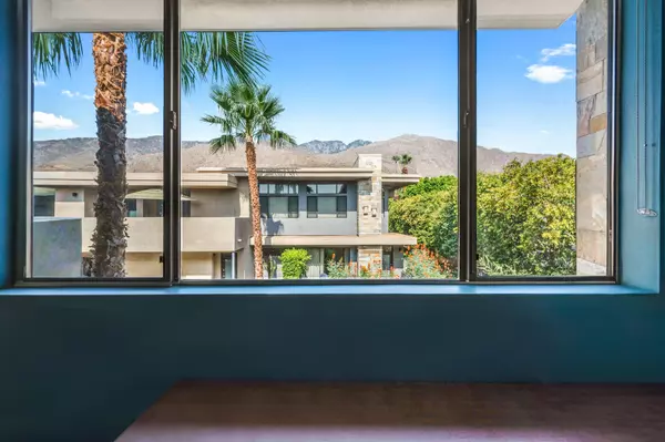 Palm Springs, CA 92264,880 E Palm Canyon DR #201