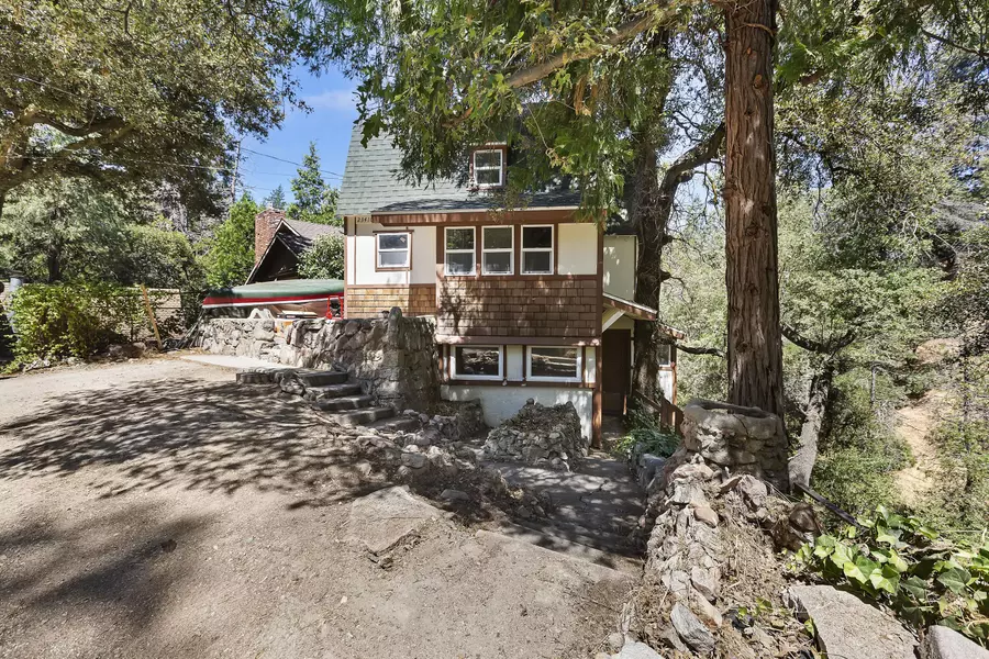 23410 Cloudview RD, Crestline, CA 92325