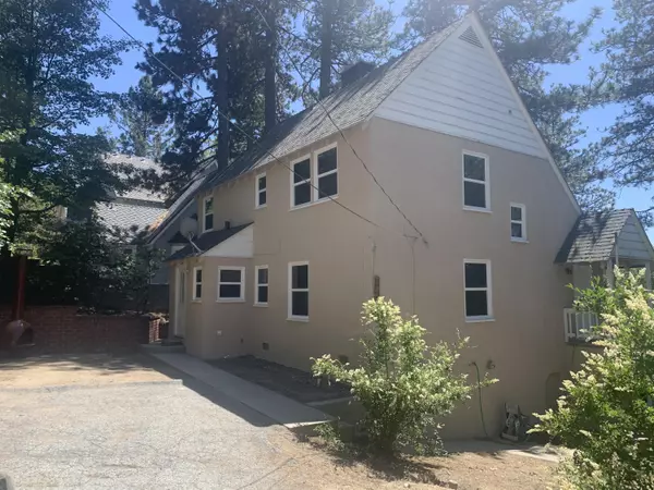 507 State Highway 173, Lake Arrowhead, CA 92352