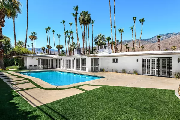 1040 Sagebrush RD, Palm Springs, CA 92264