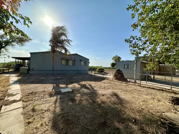 5261 N Intake BLVD, Blythe, CA 92225