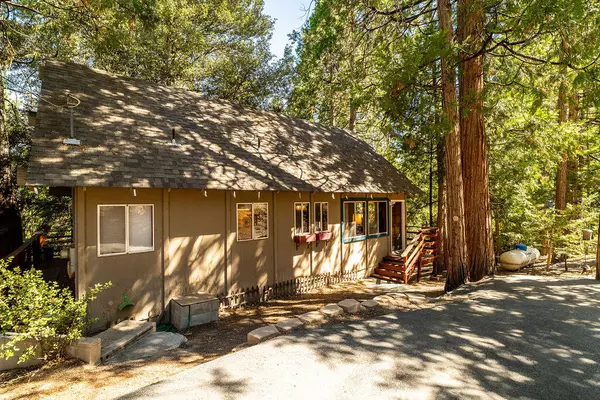 26195 Hemstreet PL, Idyllwild, CA 92549