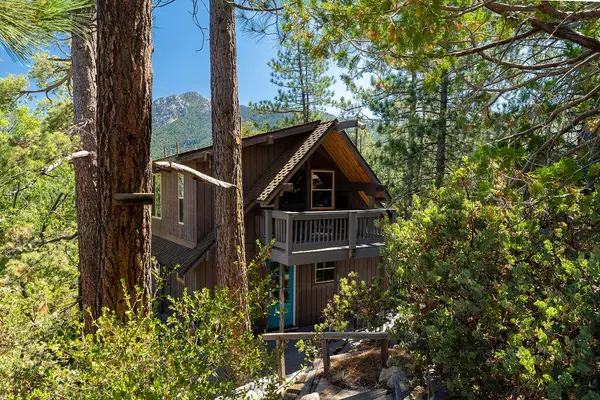 Idyllwild, CA 92549,54020 Linger LN