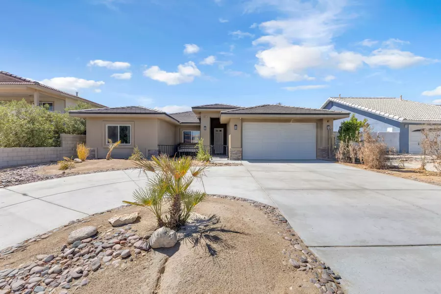 68325 Vista Chino, Cathedral City, CA 92234