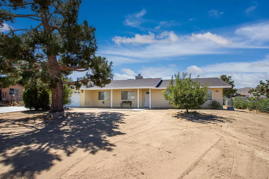 58289 Carlyle DR, Yucca Valley, CA 92284