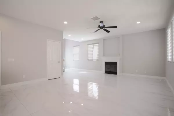 Palm Desert, CA 92260,387 Paseo Vista CIR