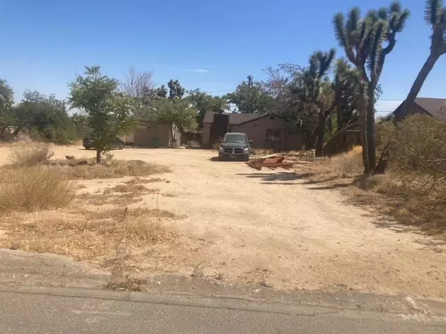 Yucca Valley, CA 92284,7433 Bannock TRL