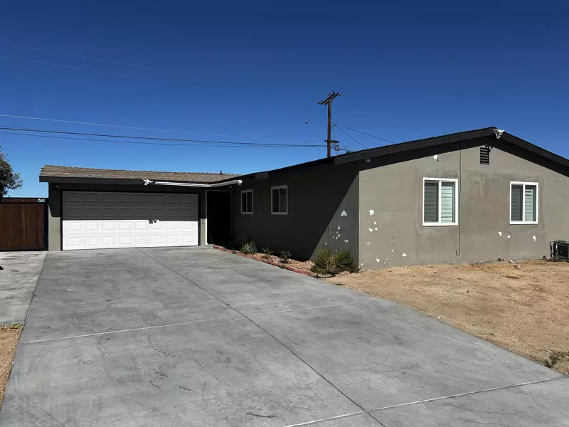 15104 Condor RD, Victorville, CA 92394