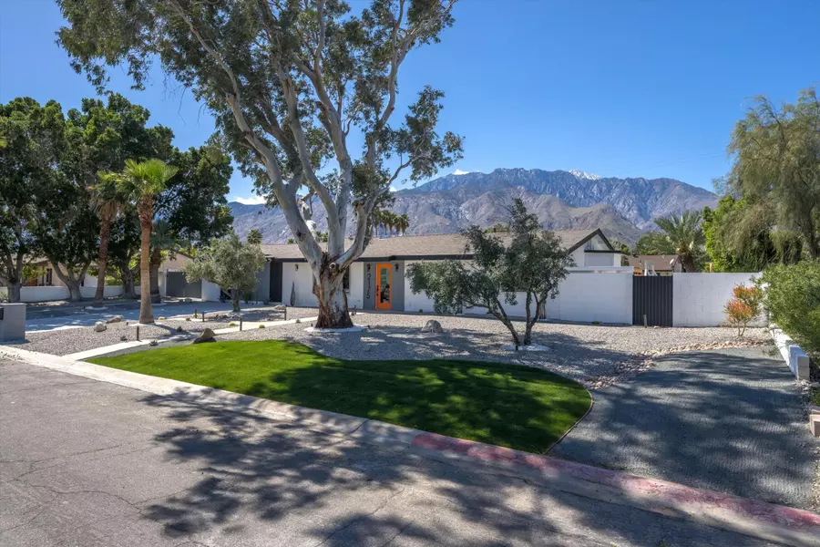 2175 N Sandra RD, Palm Springs, CA 92262