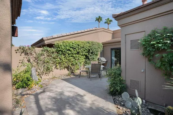 Palm Desert, CA 92211,76137 Impatiens CIR