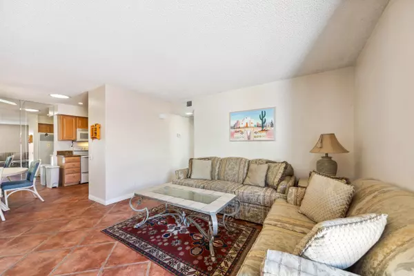 Palm Springs, CA 92262,1499 Sunflower CIR