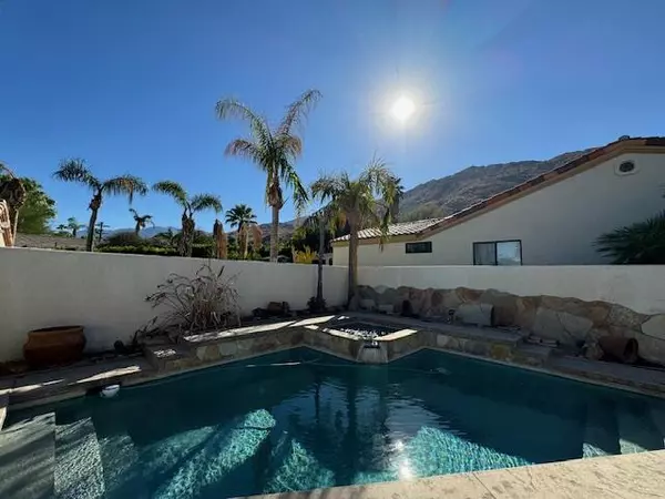 Palm Springs, CA 92264,209 W Crestview DR