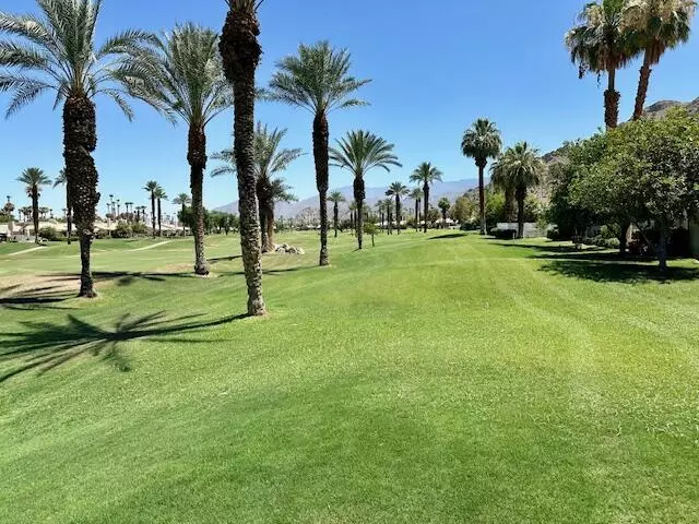 55070 Riviera, La Quinta, CA 92253