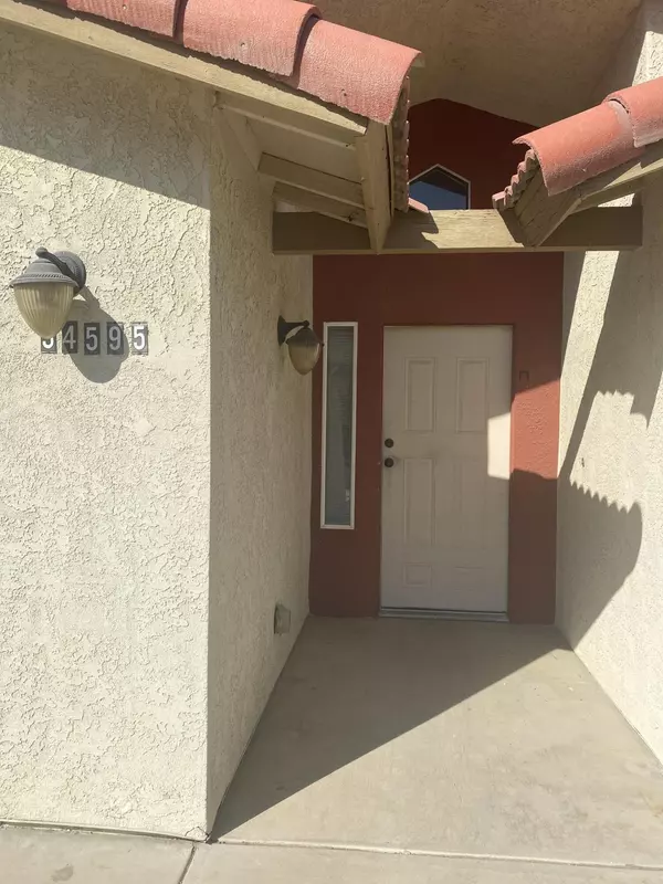 La Quinta, CA 92253,54595 Avenida Herrera