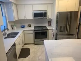 Rancho Mirage, CA 92270,609 Desert West DR