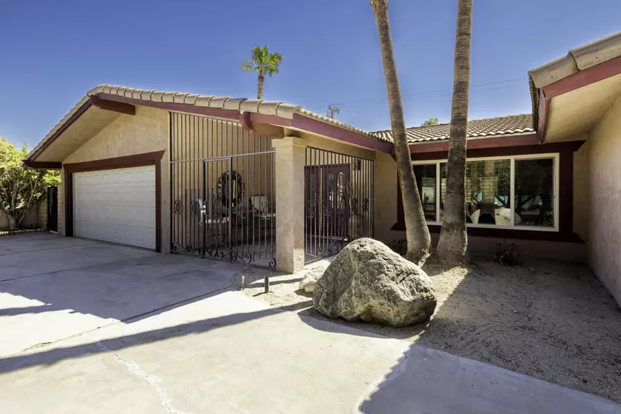 2755 E Sandia RD, Palm Springs, CA 92262