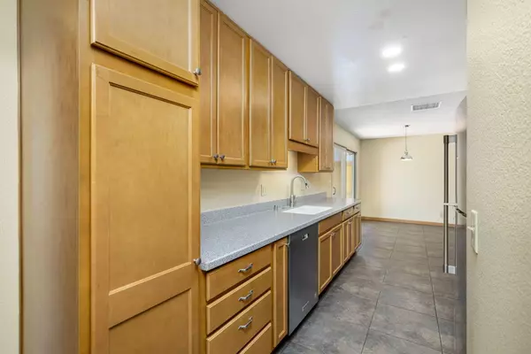 La Quinta, CA 92253,54540 Avenida Velasco