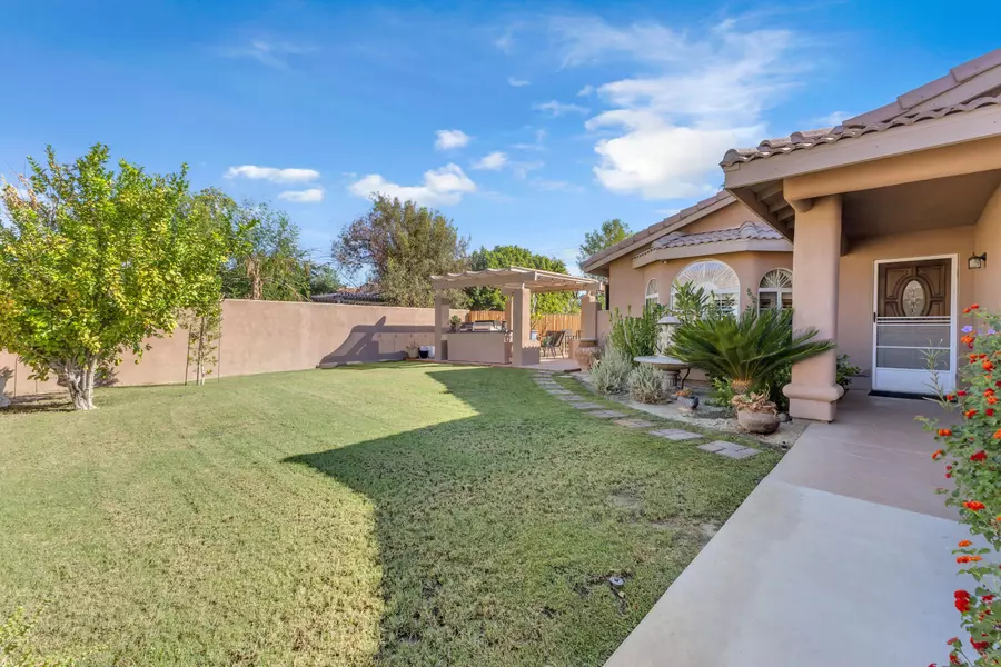 52680 Avenida Martinez, La Quinta, CA 92253