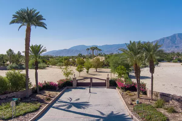 La Quinta, CA 92253,50180 Vista Montana RD