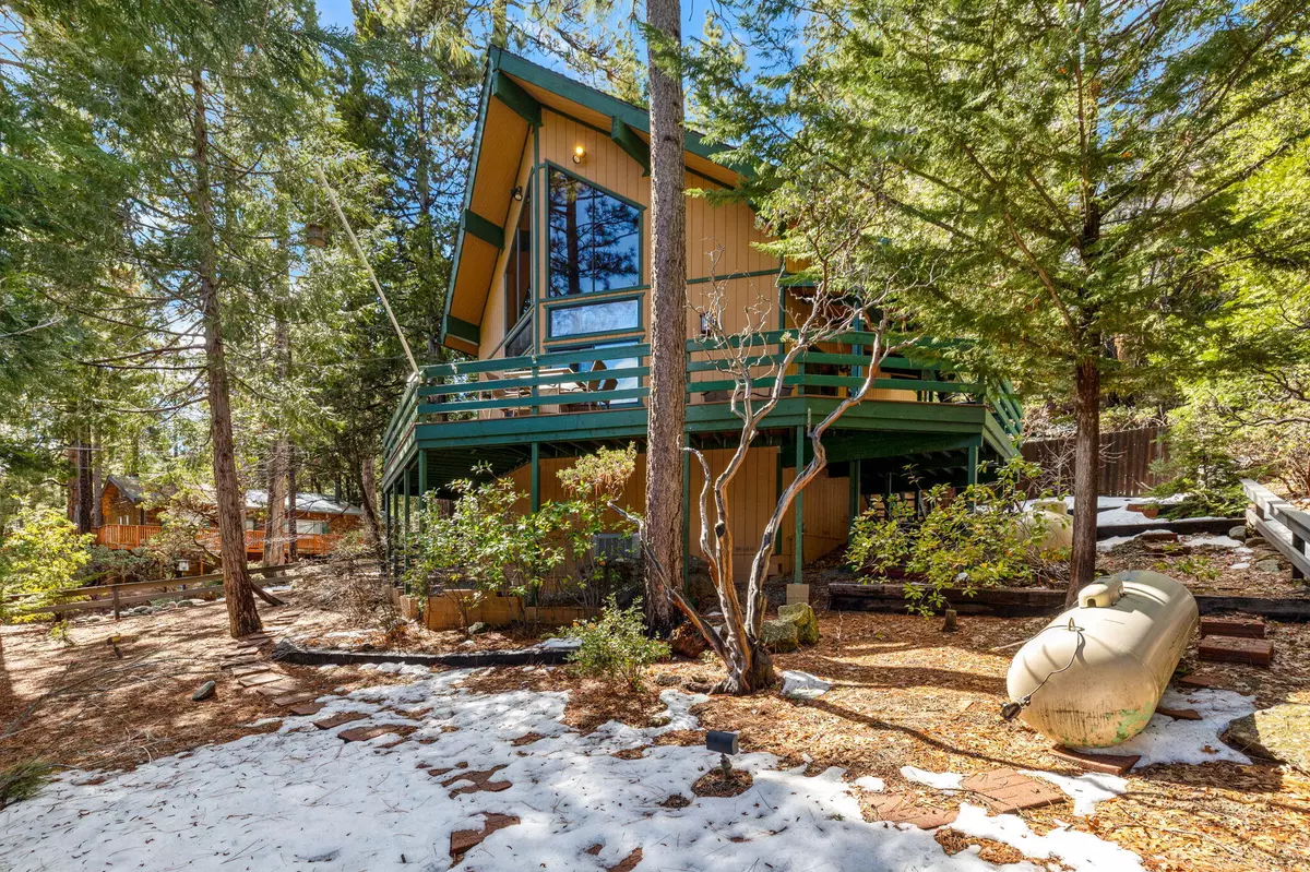 Idyllwild, CA 92549,53600 Rocky WAY