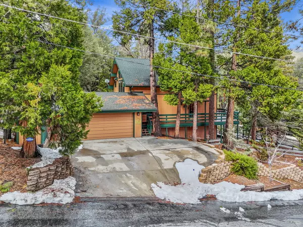 Idyllwild, CA 92549,53600 Rocky WAY