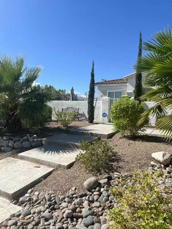 Desert Hot Springs, CA 92240,11615 Pomelo DR