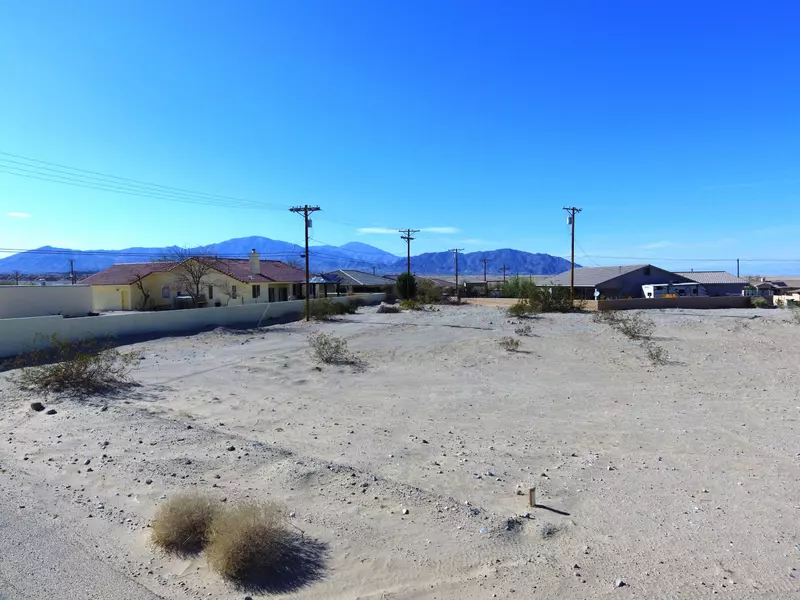 1518 Thunderbird AVE, Thermal, CA 92274