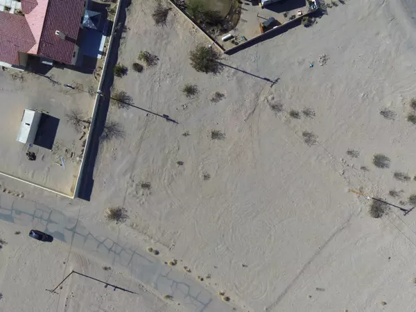 Thermal, CA 92274,1518 Thunderbird AVE