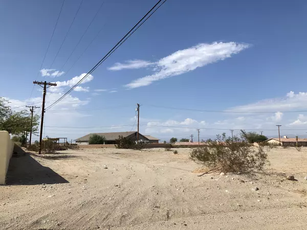 Thermal, CA 92274,1518 Thunderbird AVE