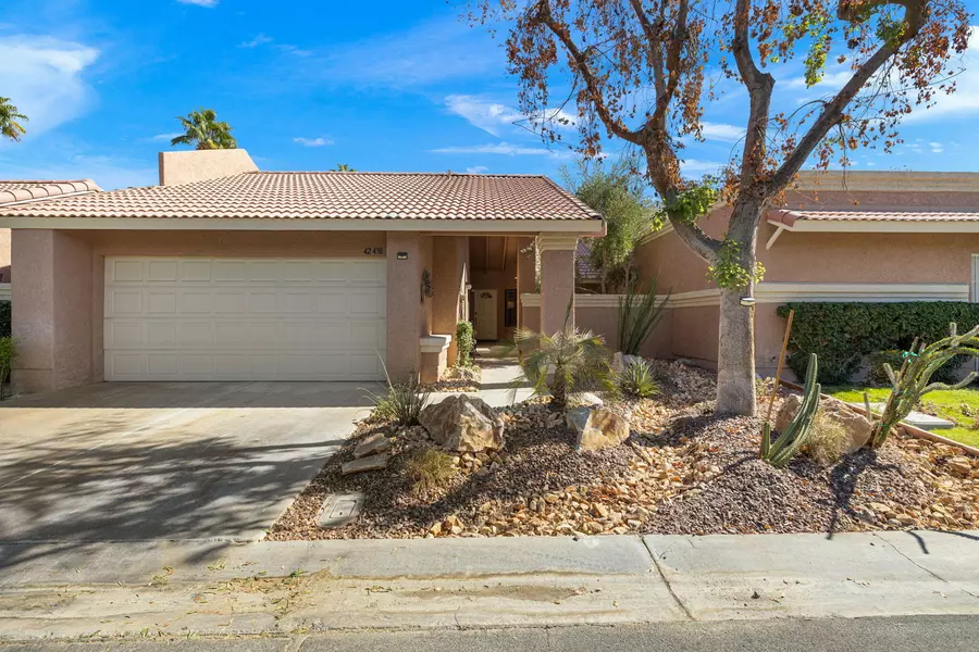 42438 Sand Dune DR, Palm Desert, CA 92211