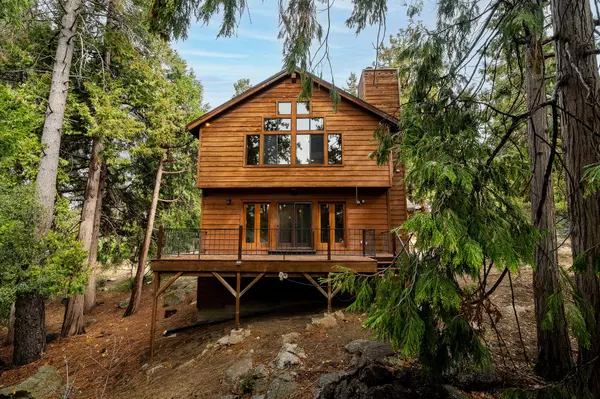 52075 Acorn LN, Idyllwild, CA 92549