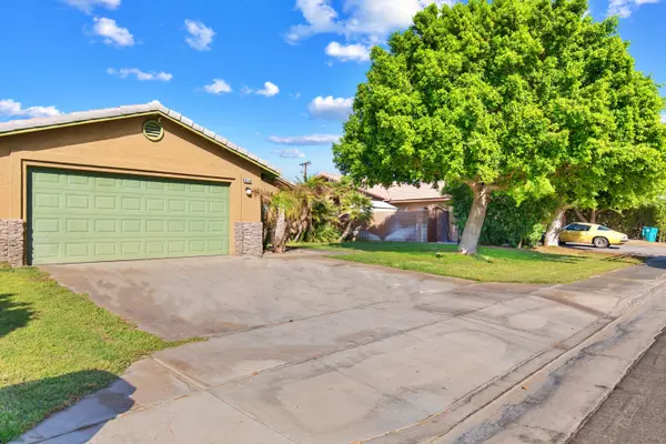 Indio, CA 92201,83360 Vecino WAY