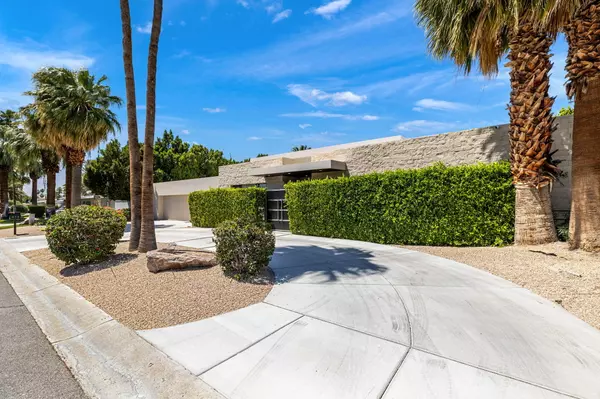 Palm Springs, CA 92262,473 N Burton WAY