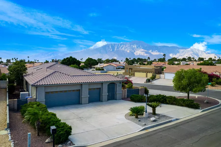 8963 Warwick DR, Desert Hot Springs, CA 92240