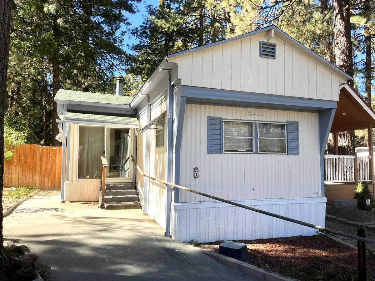 Idyllwild, CA 92549,52901 Pine Cove RD #7