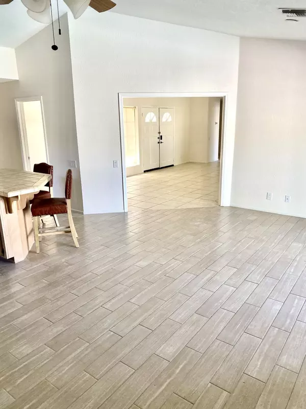 Palm Desert, CA 92260,40925 Sonata CT